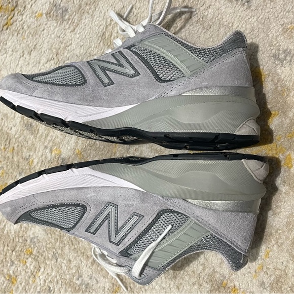 New Balance sneakers 990v5 gray size 8 1/2 - Picture 4 of 15